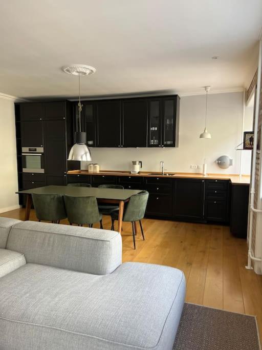 كوبنهاجن Cozy Apartment In Christianshavn W Two Balconies. المظهر الخارجي الصورة