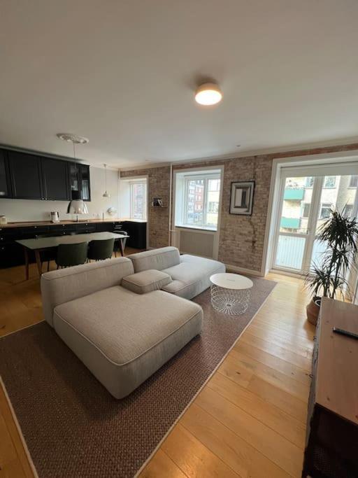 كوبنهاجن Cozy Apartment In Christianshavn W Two Balconies. المظهر الخارجي الصورة